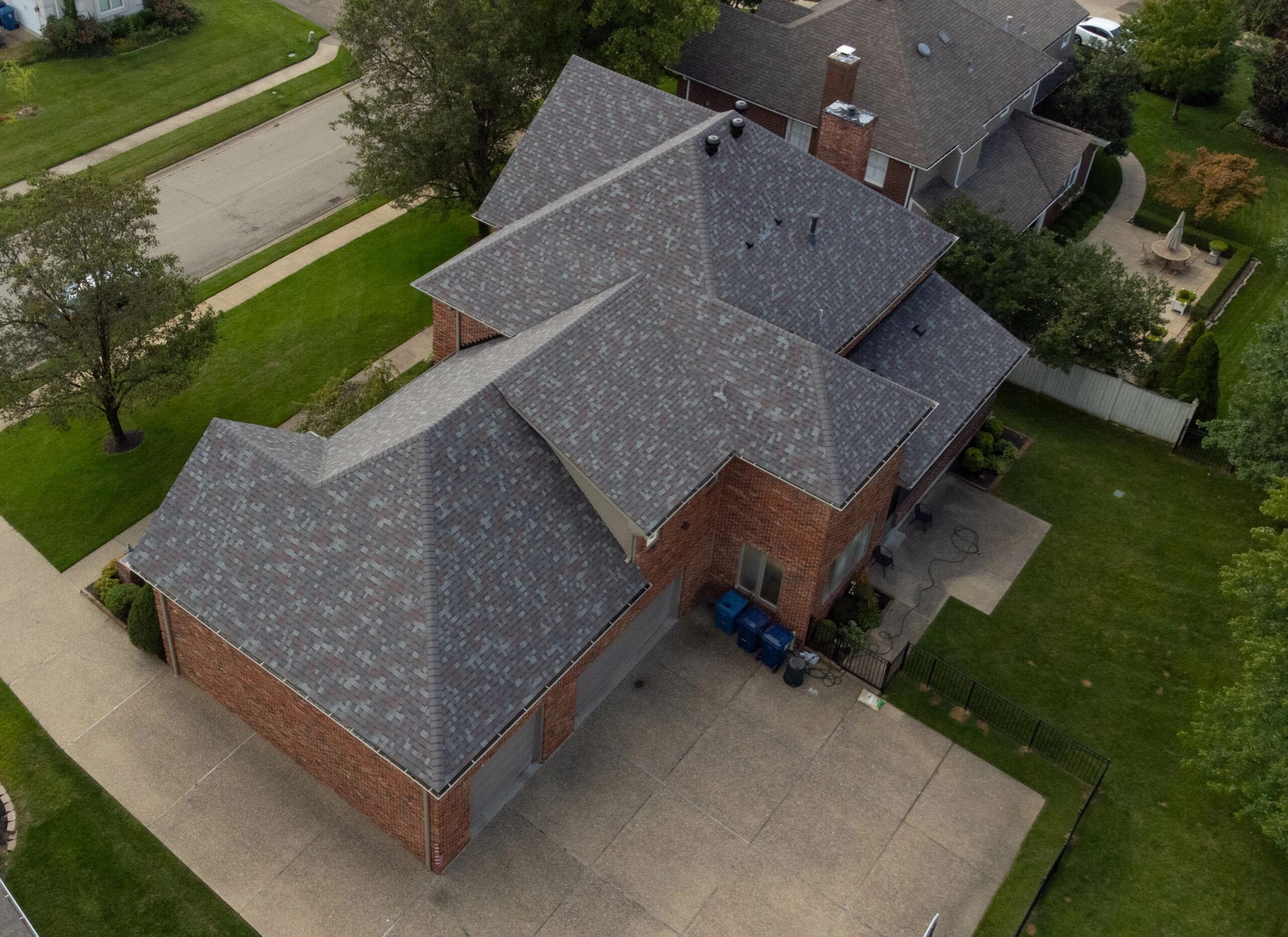 roof replacement company livonia